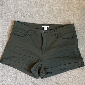H&M Dark Olive Women's Cargo Shorts